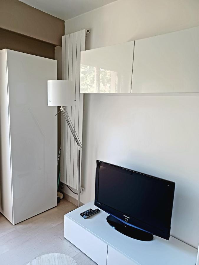 Studio A Nice Avec Piscine Εξωτερικό φωτογραφία
