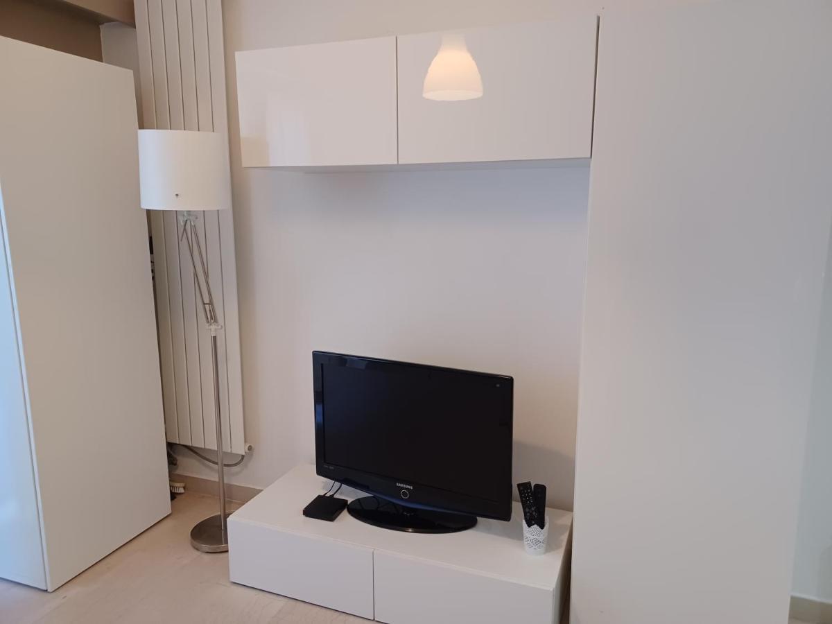 Studio A Nice Avec Piscine Εξωτερικό φωτογραφία